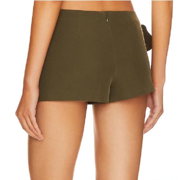 ✨ SALE✨ NWT Lovers + Friends Zora Crop Top & Skort Set - Olive Green - Picture 7 of 12